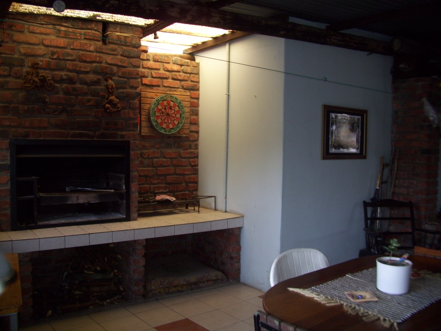 3 Bedroom Property for Sale in Amalinda North Eastern Cape